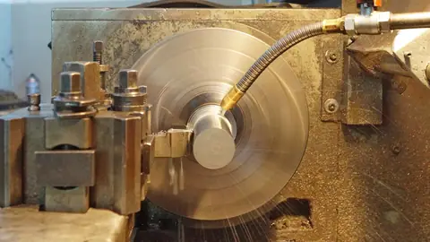 機械加工の現場のイメージ写真