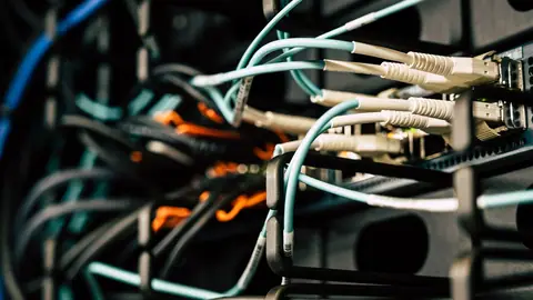 データセンターのサーバー設備のイメージ写真